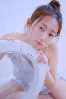 周比利电影